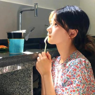 那年盛夏我们绽放如花